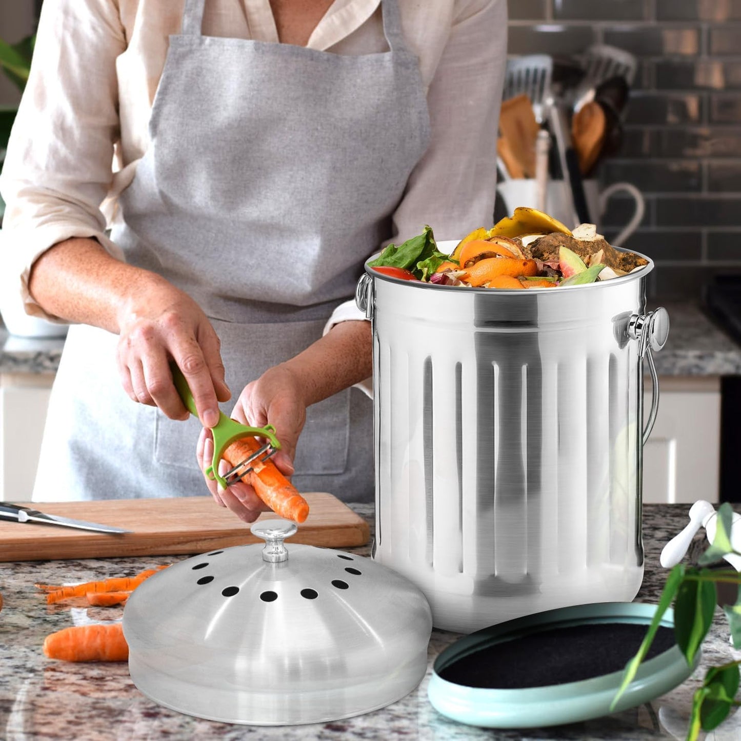 DOZENEGG Compost Bin 1 Gallon - Countertop Compost Pail