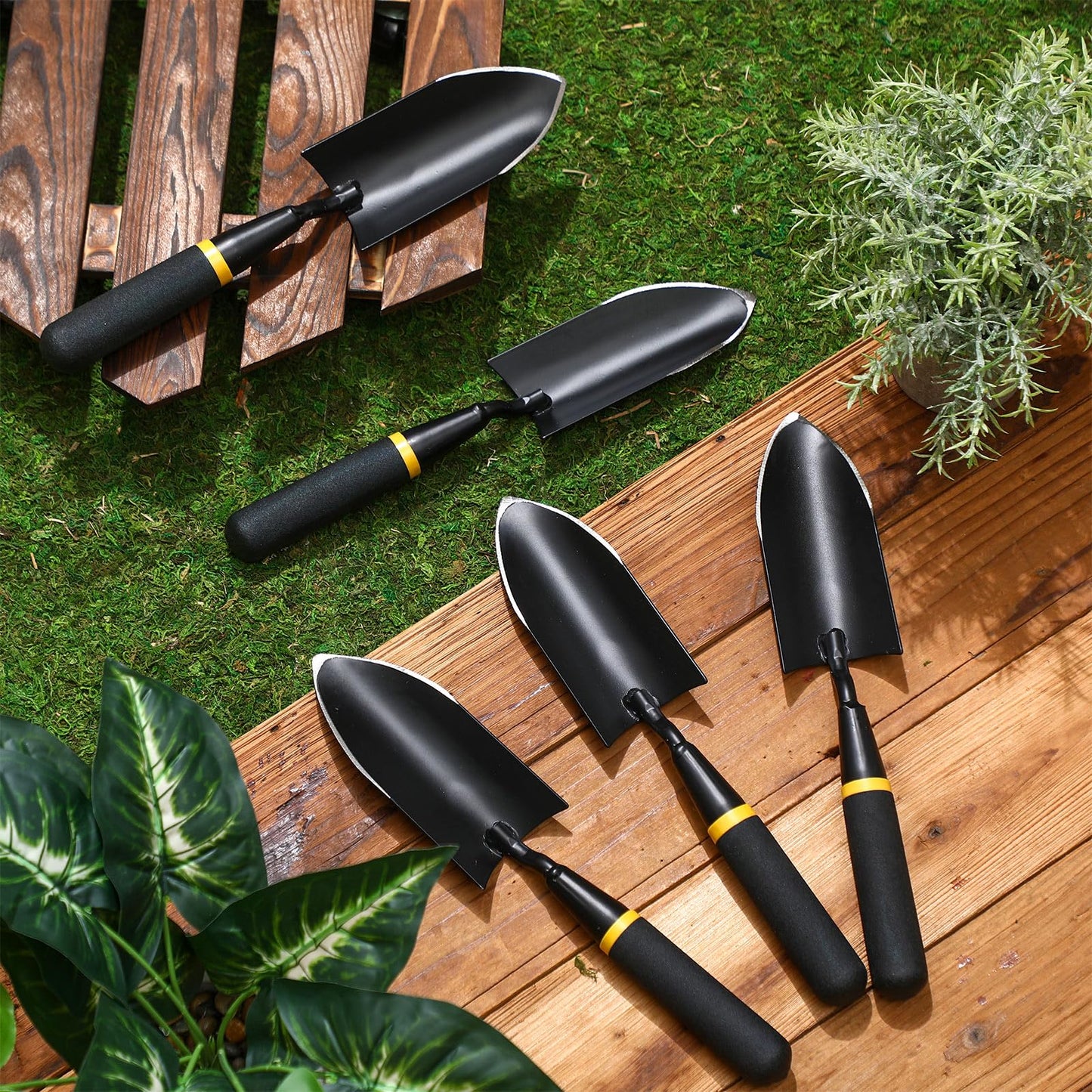 Leriton 20 Pcs Garden Hand Trowel Heavy Duty Carbon Steel Garden Shovels Tools with Resin Rubberized Handle for Camping, Digging, Soil Planting, Transplanting, Lawn Yard Farm (Narrow Trowels)