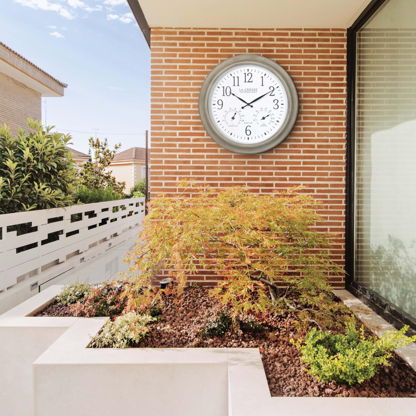 La Crosse Technology 404-18027-INT 18-inch Indoor/Outdoor Tan Atomic Analog Wall Clock