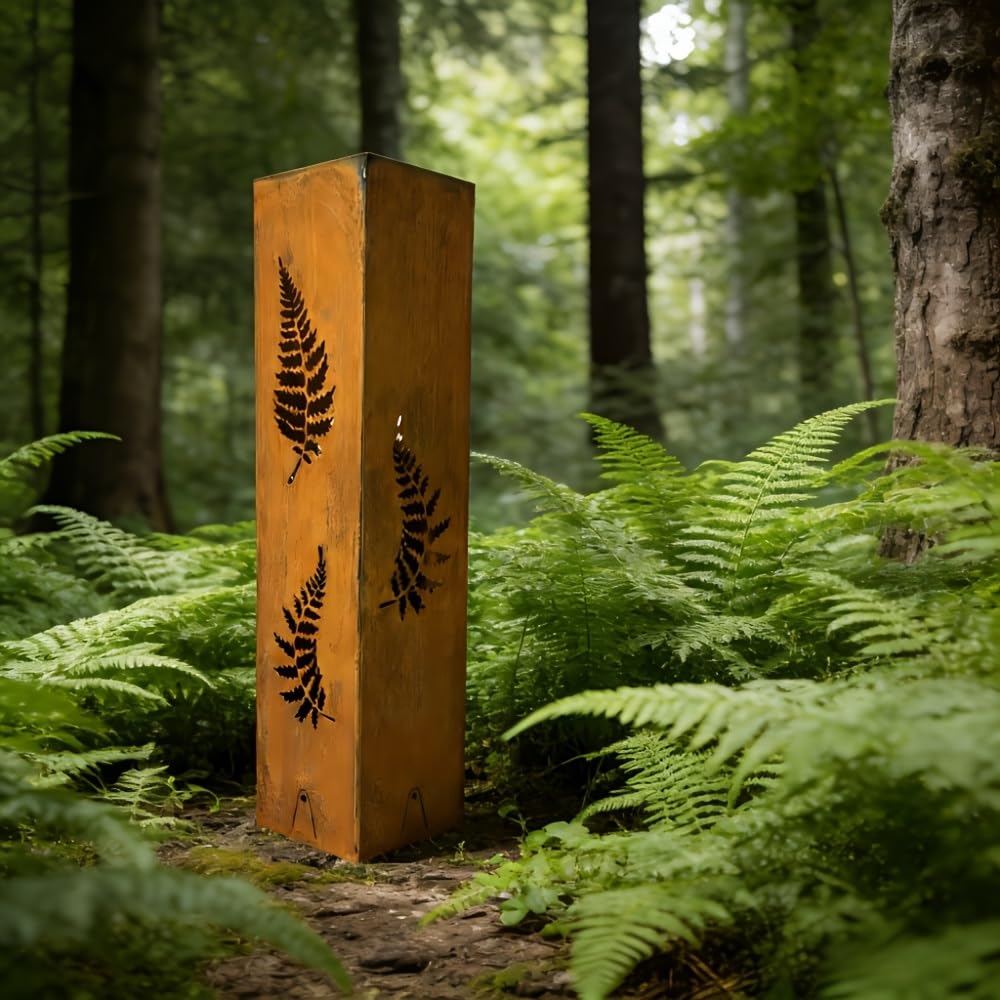YBLCOZYC Rusty Fern Hand Welded Garden Column - Courtyard Metal Sculpture & Landscape Art for Outdoor Decoration (Batteries/Bulbs Not Included)(40cm/15.76inch)