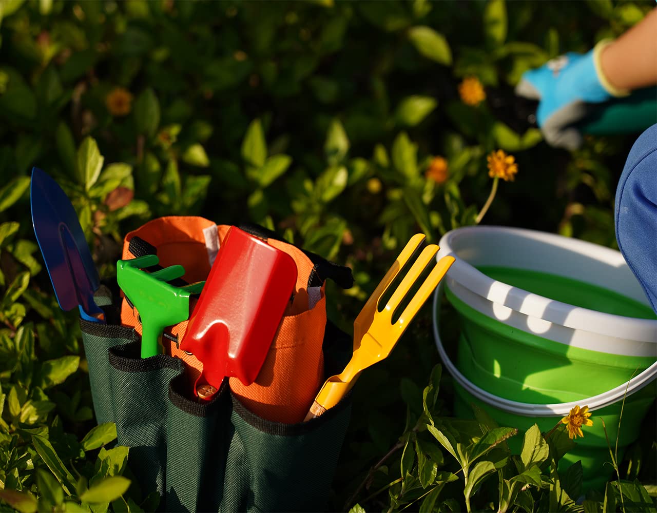 Kidz Gardening Tool Set – Gardening Tools Kit Includes Shovel, Rake, Fork Trowel, Children'z Garden Kit with Sun Hat, Apron, Gloves, Tote Bag, Sprayer and Bucket, Outdoor Play Toyz Gift for Kidz