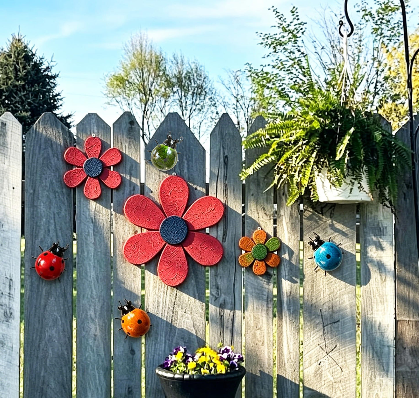 GIFTME 5 Metal Garden Wall Art Decorative Set of 4 Cute Ladybugs Outdoor Wall Sculptures