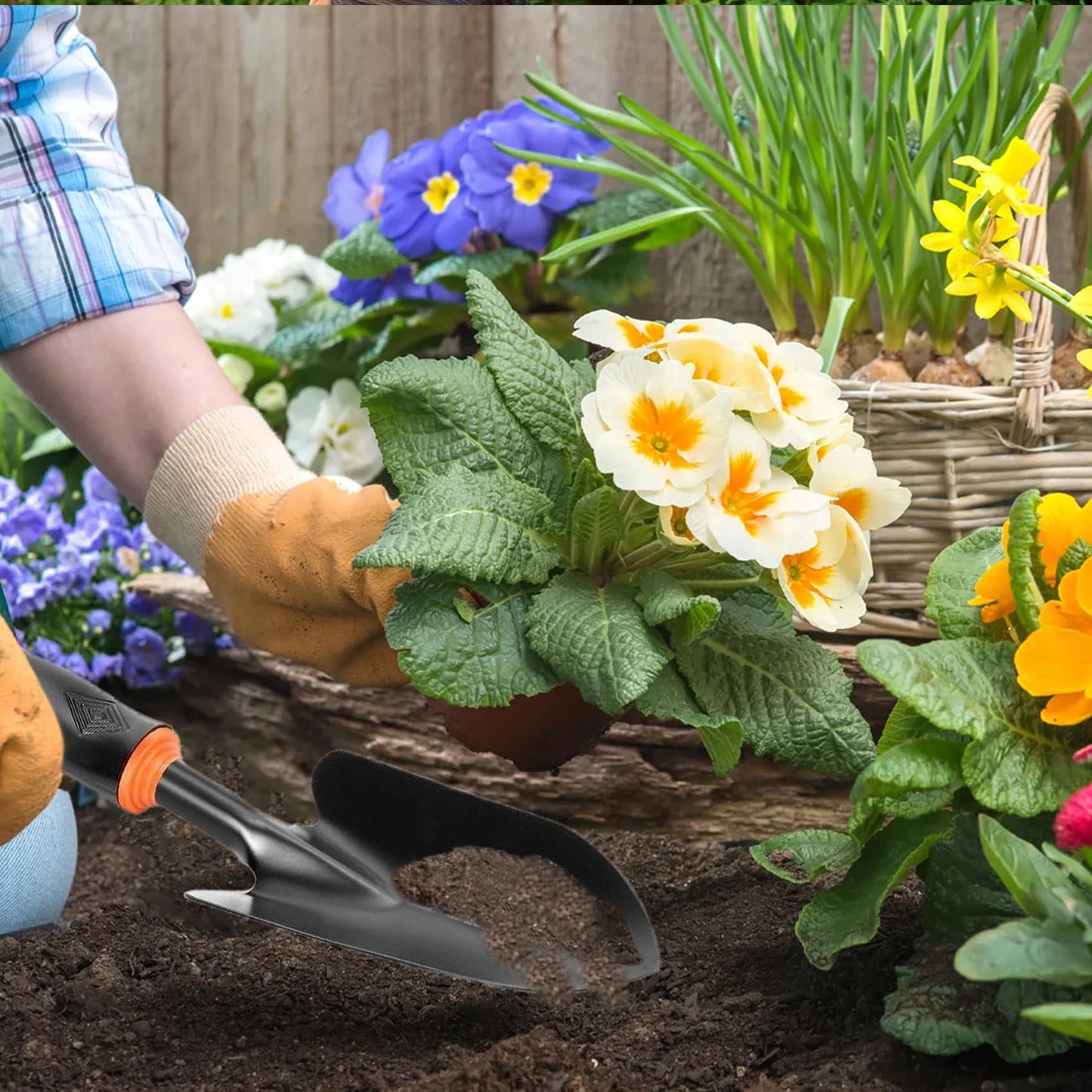 Garden Trowel Hand Shovel Heavy Duty Gardening Hand Trowel with Ergonomic Grip Rust Resistant Garden Tools Small Spade for Planting Transplanting, Weeding, Moving and Smoothing Soil-Gardening Gift