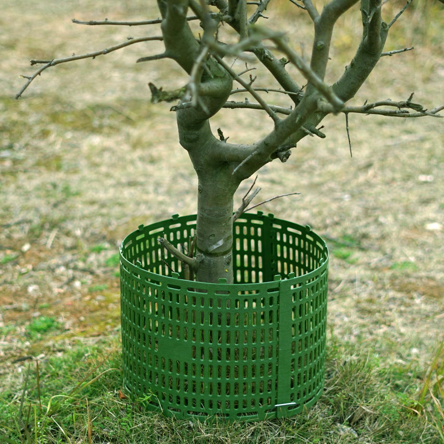 Omirome 10pcs Tree Trunk Protector, Tree Guards Trunk Protector with Twist Ties, Resizable for Various Size Trees or Plants, Preventing Tree Bark Damage from Pruners, Mowers, and Rodents