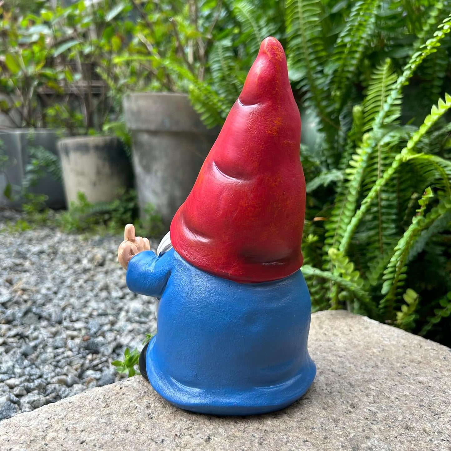 Middle Finger Gnome Statue 7.8in， Naughty Garden Gnome Statue Decoration and Lawn Ornament - Funny Garden Gnomes for Outdoor or Home Decor