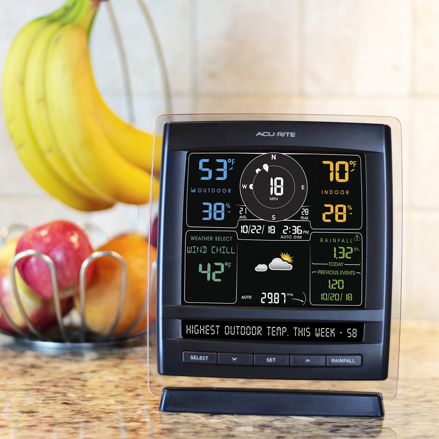 AcuRite 01517RM Wireless Weather Station with 5-in-1 Weather Sensor: Temperature and Humidity Gauge, Rainfall, Wind Speed and Wind Direction