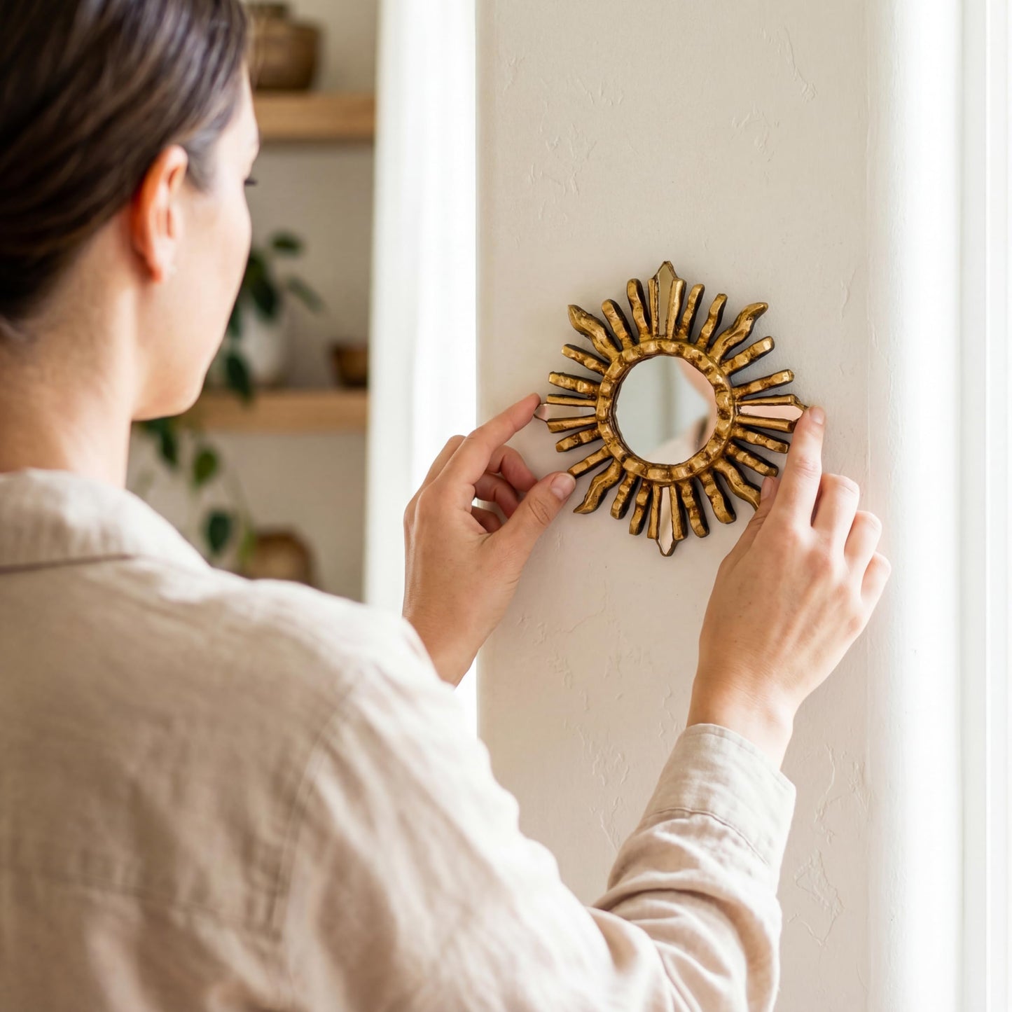 DecorContreras Handmade Small Round Wall Mirror with Bronze Leaf Finish - 6in Sun-Inspired Wood Mirror for Home Decor (Gold)