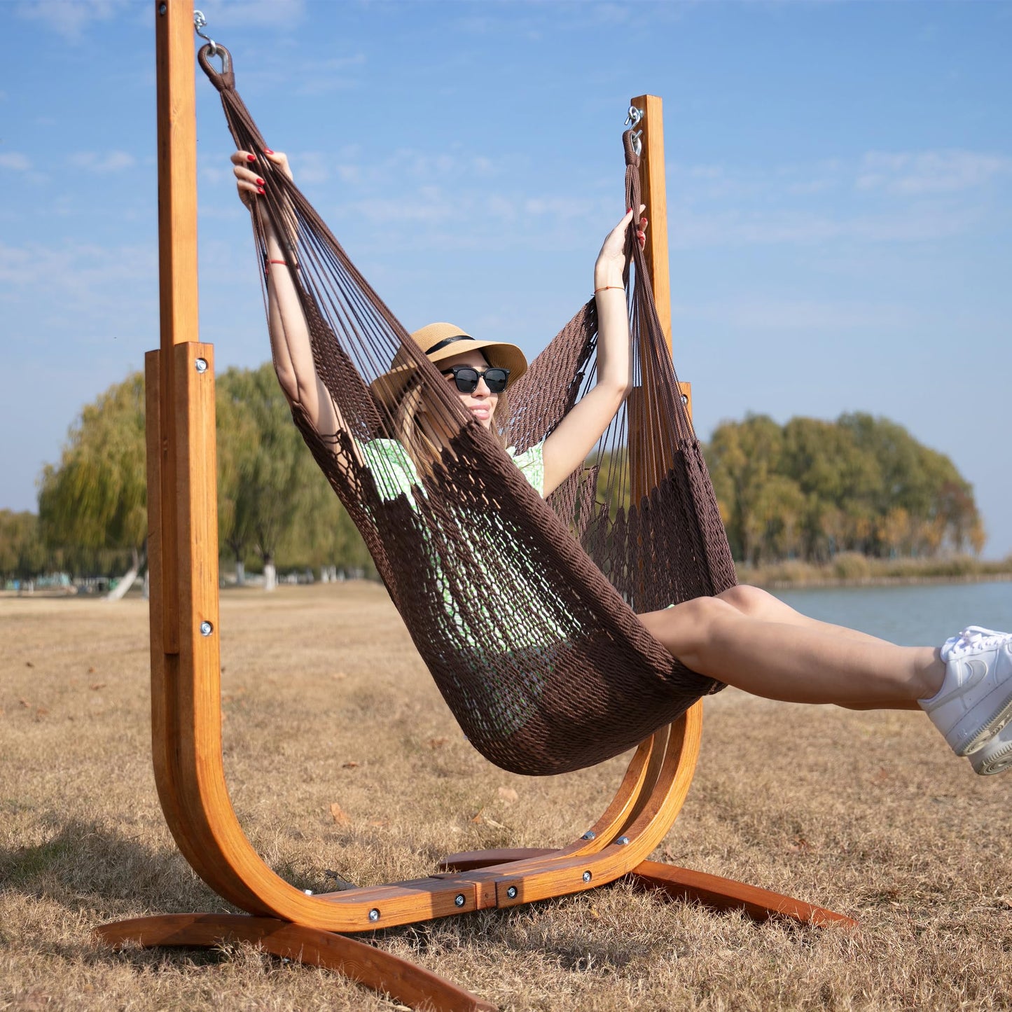 SANIWERKE® Hammock Chair with Stand, Caribbean Hammock Chair and Laminated Wooden Stand Combo, Sturdy Design, 400LBS Capacity, 70x50Inches, Jumbo Haven Lounger for Indoor Outdoor (Rich Mocha)