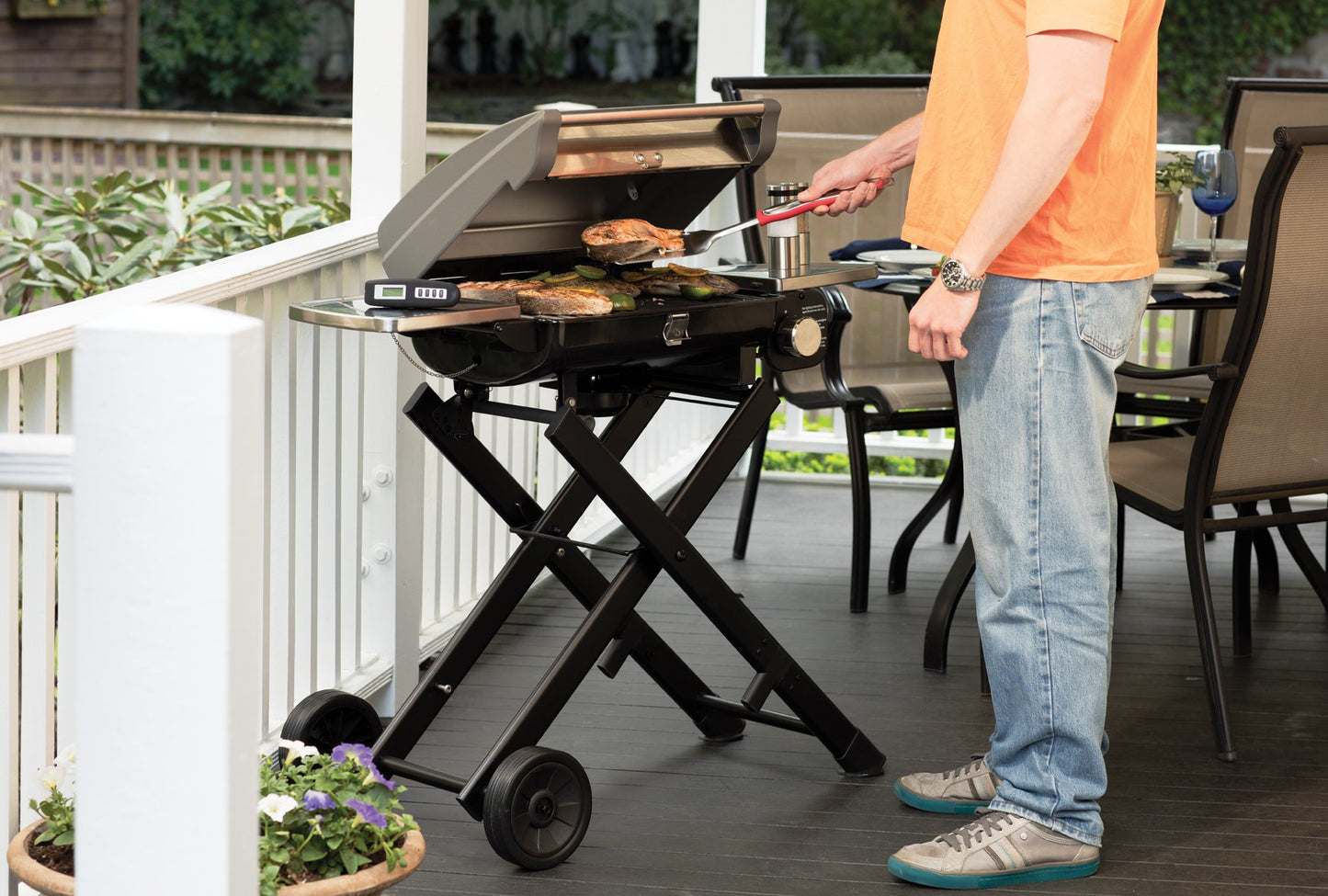 Cuisinart 3‑Piece Stainless Steel BBQ Grilling Tool Set with Grill Glove – Outdoor Grill Accessories, Perfect Grilling Gift for Men, Dads & Grill Masters, CGS-134