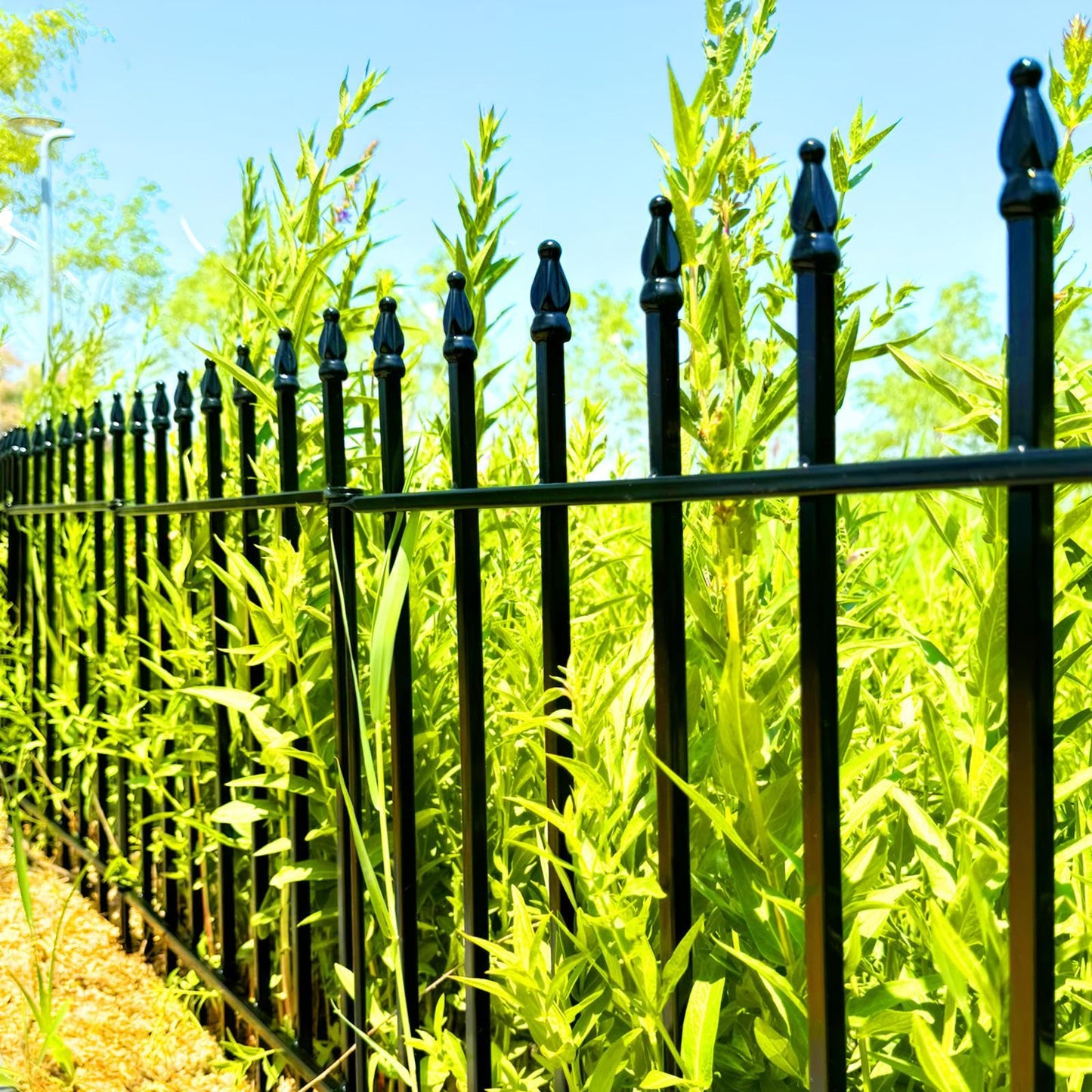 Thealyn Metal Decorative Garden Fence 24" Wide x 24" High (5 Panels, Total Length 10 feet), Metal Border Folding Fence, Landscape Fencing Dog Fence Pet Fence for Flower Bed, Yard, Animal Barrier
