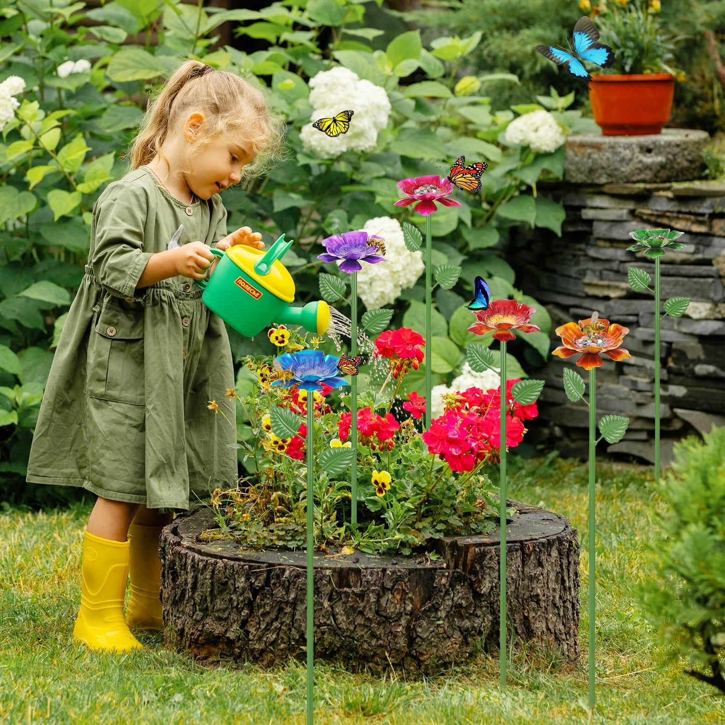 Retyion 4 Pack Bee Watering Station - Flowers Butterfly Feeder, Bee Water Feeders for Outside, Metal Garden Decor, Bee Baths for Garden Yard Patio (Blue,Yellow,Red,Green)