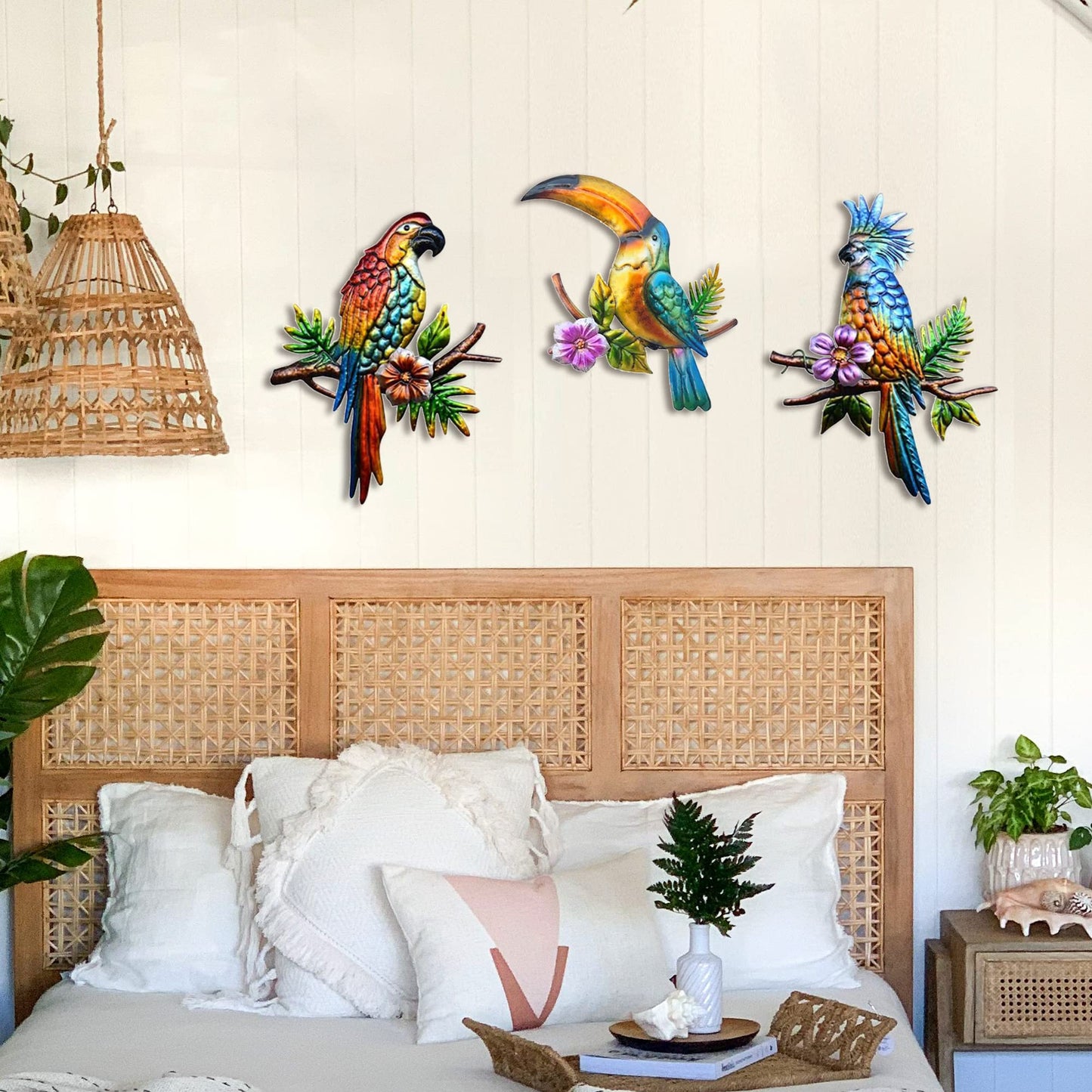 J-Fly Metal Parrot Wall Decor Tropical Outdoor Wall Decor Parrot Outdoor Wall Art Metal Bird Valentine Decor Patio Fence Garden Home Kitchen Decor 11 Inch