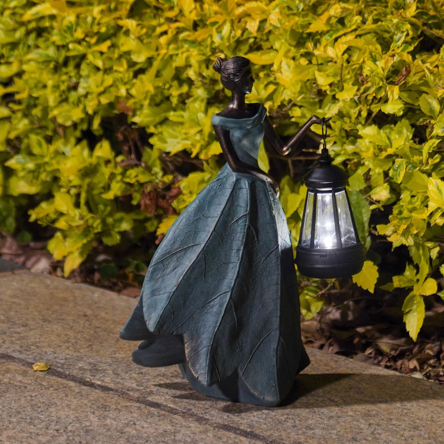 Guichifun Fairy Statues Solar Outdoor Lights - Resin Garden Figurines Decorations for Patio Yard Lawn Decor Housewarming Gardening Gifts for Women Mom 7.4 x 5.3 x 12 Inch