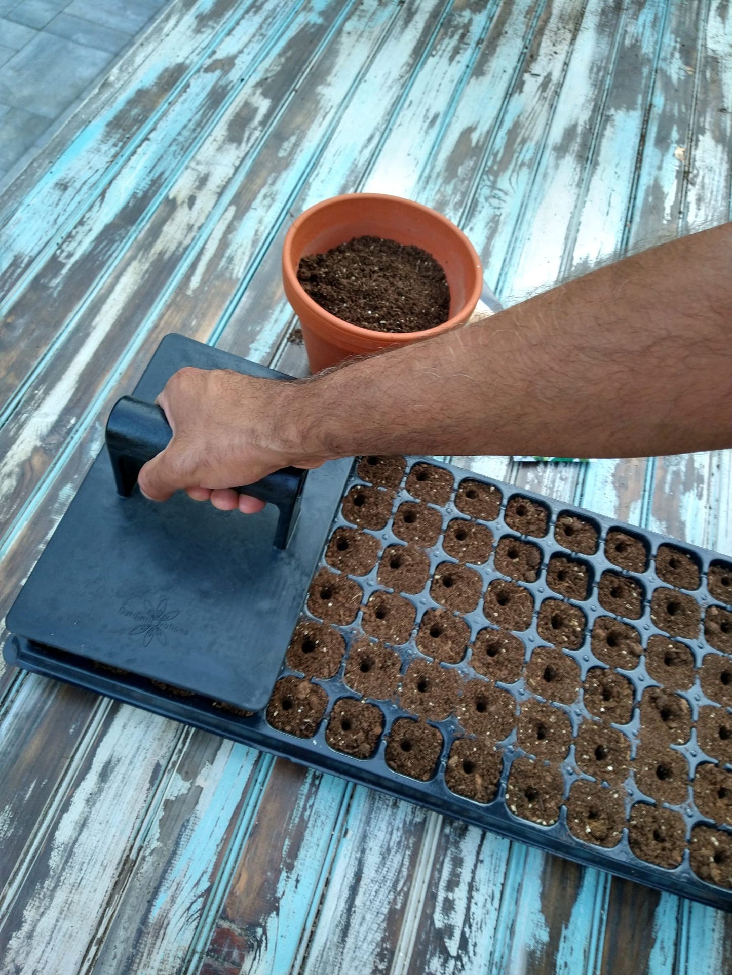 Gardinnovations 24-Hole Soil Digger and Seed Spacer for Planting Seeds | New Garden Tool, Gift for Gardener