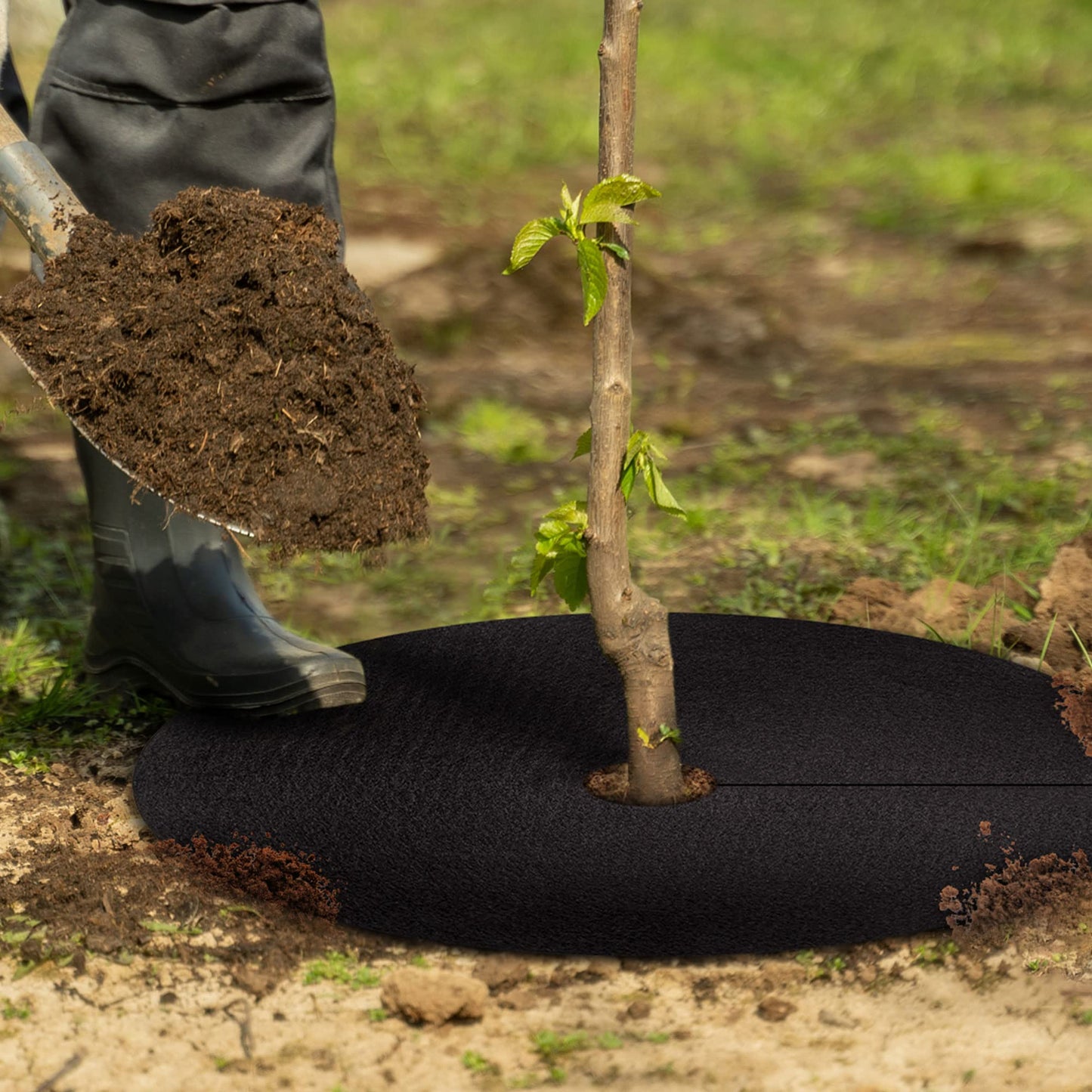 UCandy Pack 12 Non-Woven Tree Mulch Ring, 20.5 Inch Weed Barrier mat,Degradable Tree Mulch Used to inhibit Weed Growth and Landscape Weed Control Plant Root Protection