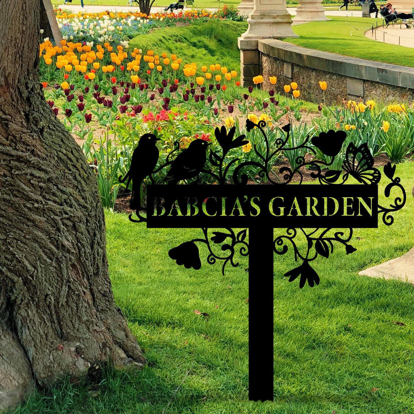 Custom Metal Garden Sign with Flowers, Personalized Garden Metal Stake with Birds, Flower Garden Name Decor, Custom sign for Outside, Customized Gardening Decoration, Yard Art, Gift for Mom, Grandmom