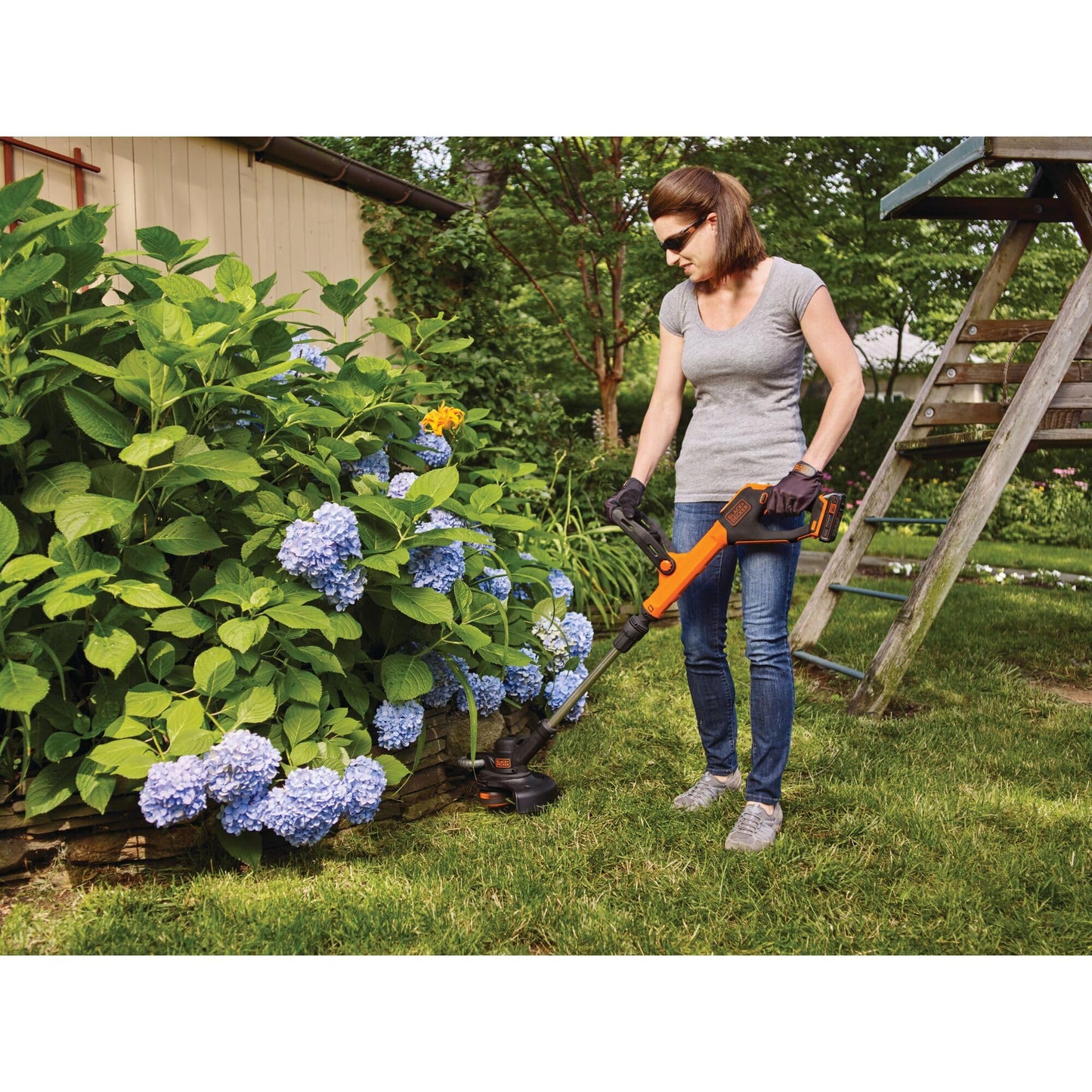 BLACK+DECKER 20V MAX Cordless String Trimmer and Edger, 12 Inch Weed Eater, 2-Speed Control Weed Wacker, 2 Batteries, Charger and Spool Included (LSTE525)