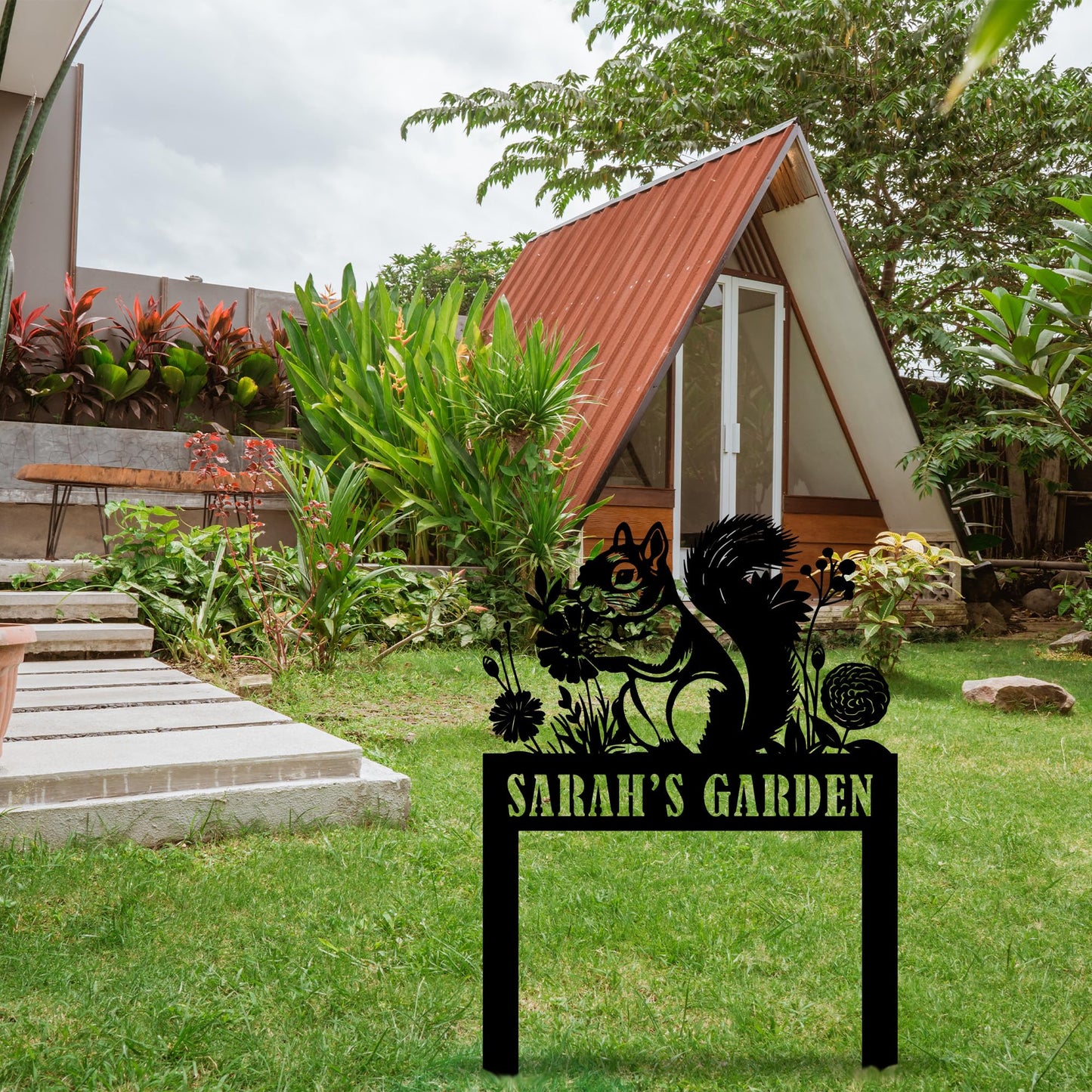 Personalized Squirrel Metal Garden Stake Sign, Custom Animal Themed Garden Metal Stake, Customized Garden Signs Decorative Outdoor, Farmhouse Yard Art, Flower Bed Decor, Gift for Gardener