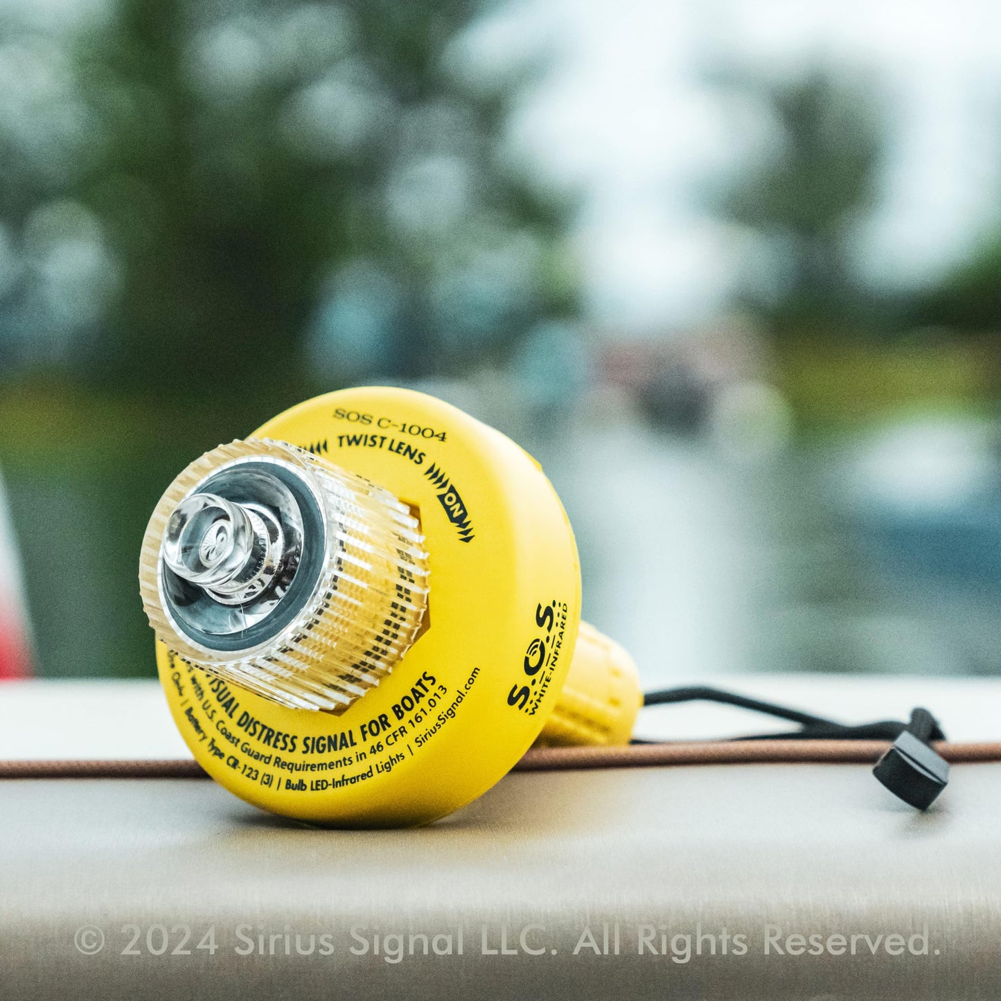 Sirius Signal SB-3L Boating Safety and Emergency SOS Dry Bag Kit for Kayaks, Boats, and Paddle Craft - USCG Approved