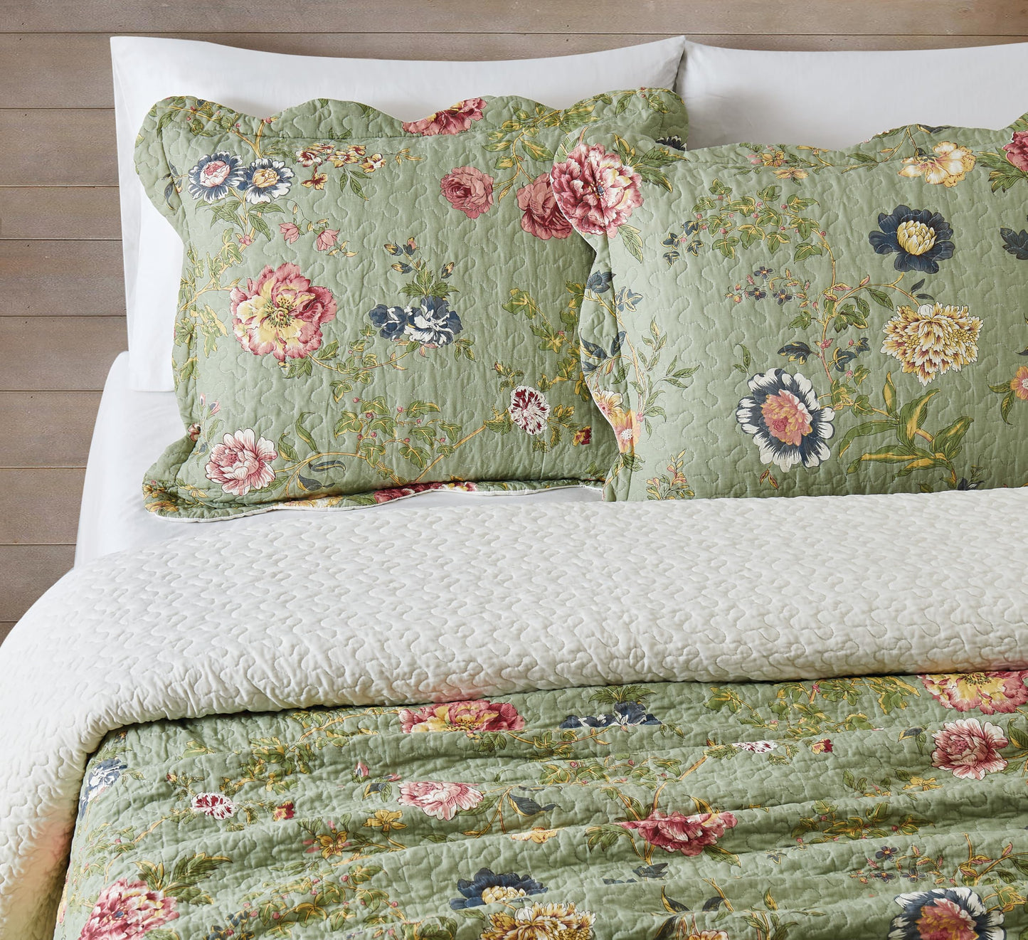 American Traditions Lifestyles Edens Garden 100% Cotton Quilt with 2 Shams, Full/Queen, Green, Floral Themed, for Men and Women, Oeko-TEX Certified Confidence