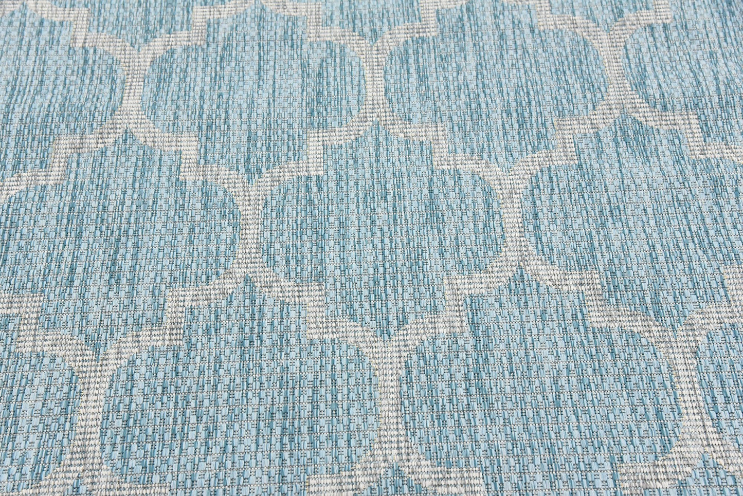 Unique Loom Outdoor Trellis Collection Area Rug (4' 1" x 6' 1" Rectangle, Aquamarine/ Gray)